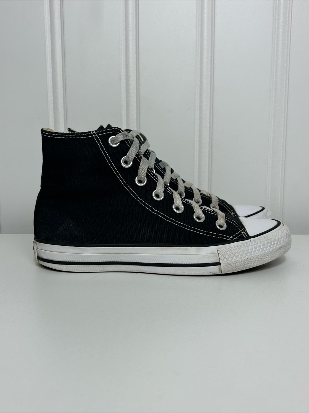 Converse ctas hi black white all star canvas In good condition women’s 7